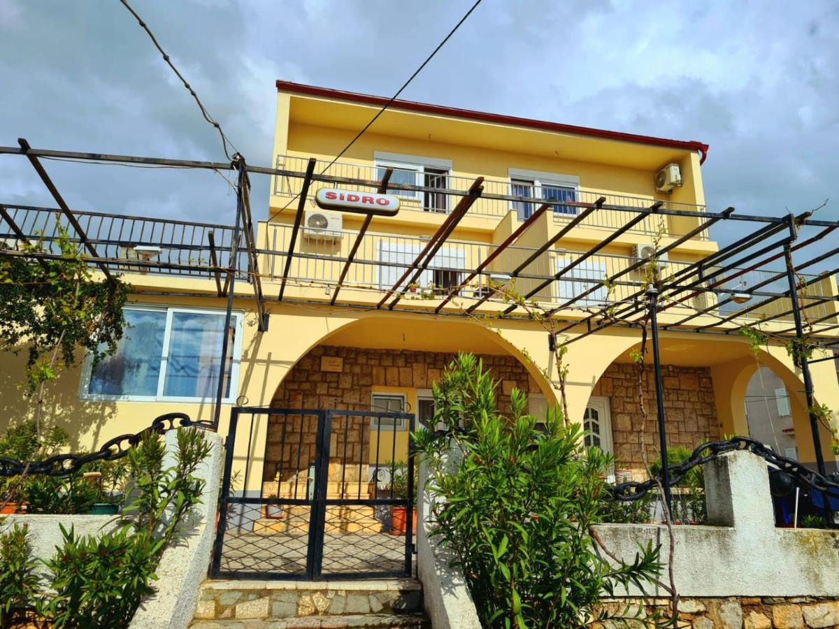 Apartmani Sidro Senj 塞尼 外观 照片