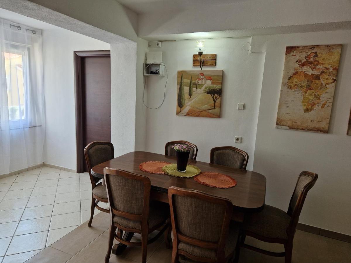 Apartmani Sidro Senj 塞尼 客房 照片